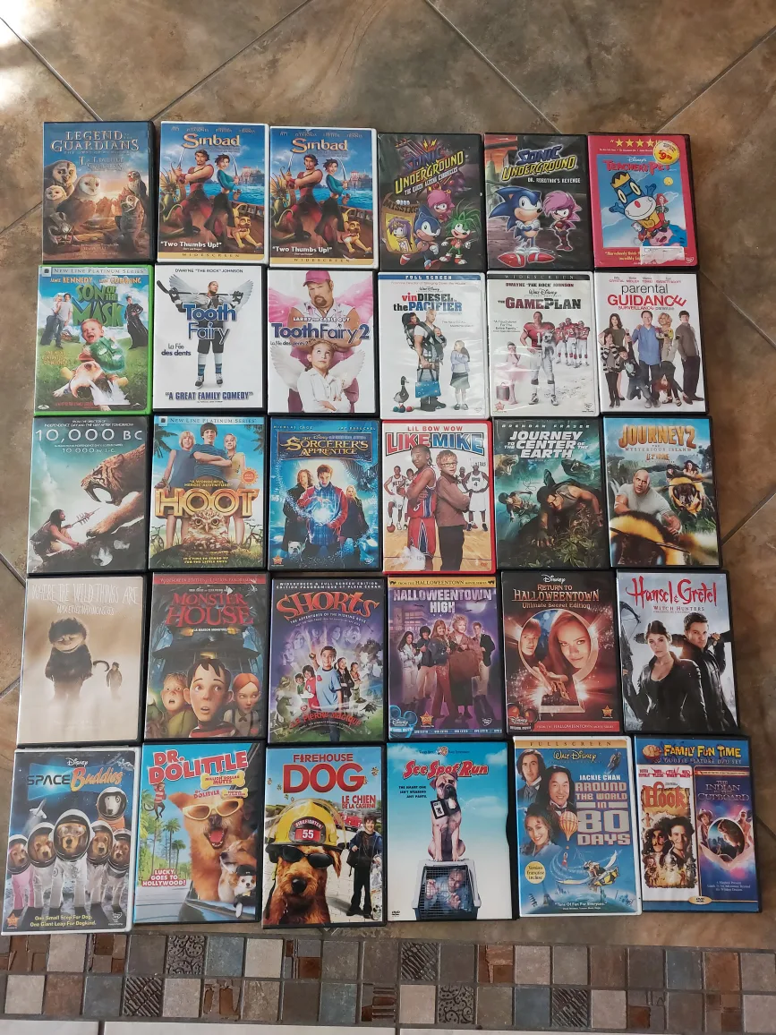 DVD cartoons/ kids movies 0.50 cent each image indicator(4)