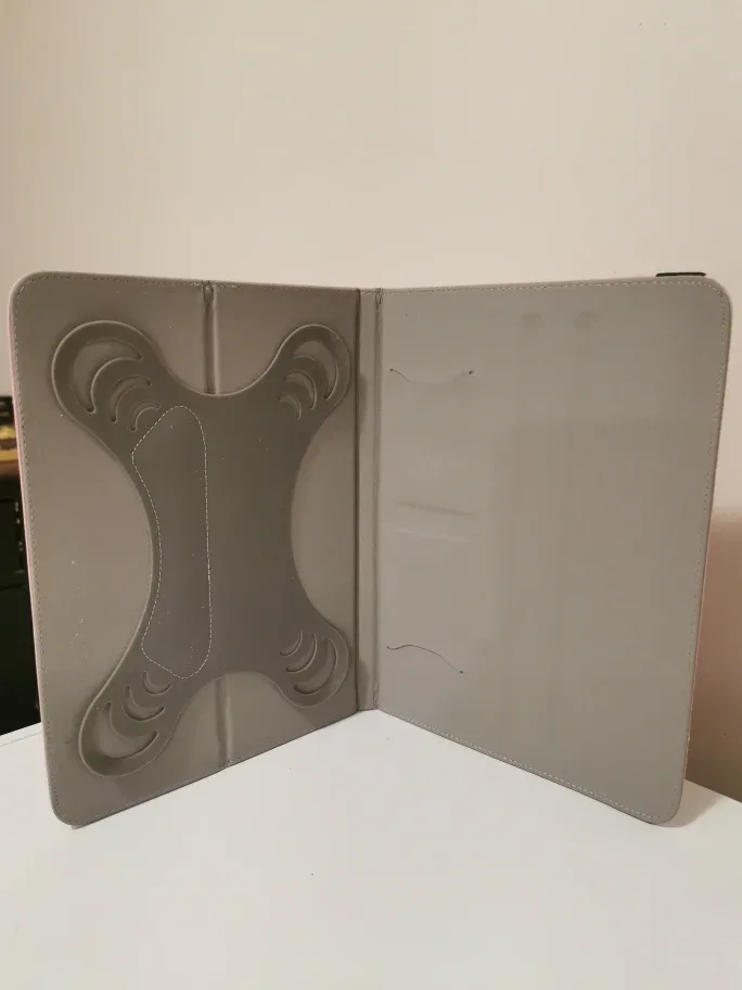 #freecycle Pink Tablet Case + Perfume Sample Set image indicator(2)