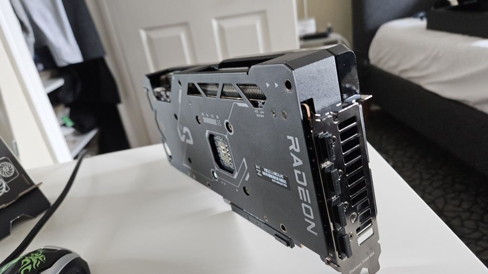 AMD RX 7800 XT (ASUS Dual) - photo 4