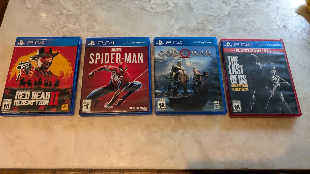 PS4 Slim 500GB Console Bundle - Games, Controllers, Headset image indicator(3)