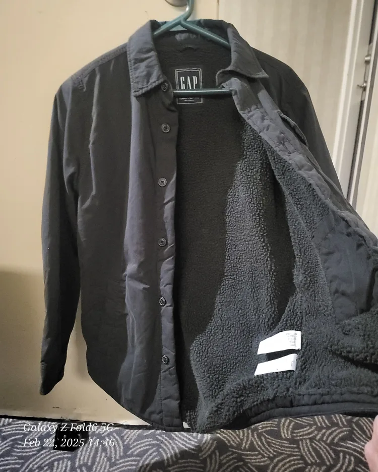 GAP Winter fleece sweater for FREE image indicator(2)