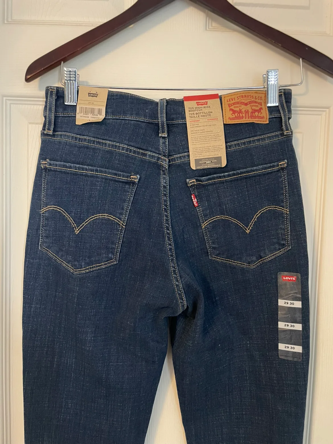 Levi's 725 High-Rise Bootcut Jeans - Size 29x30 thumbnail