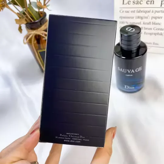Dior Sauvage Parfum - Men's Fragrance image indicator(3)