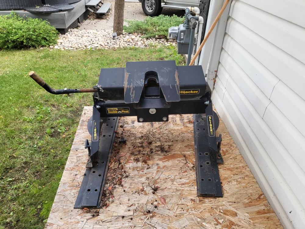 Hijacker Double Pivot Trailer Hitch image indicator(2)