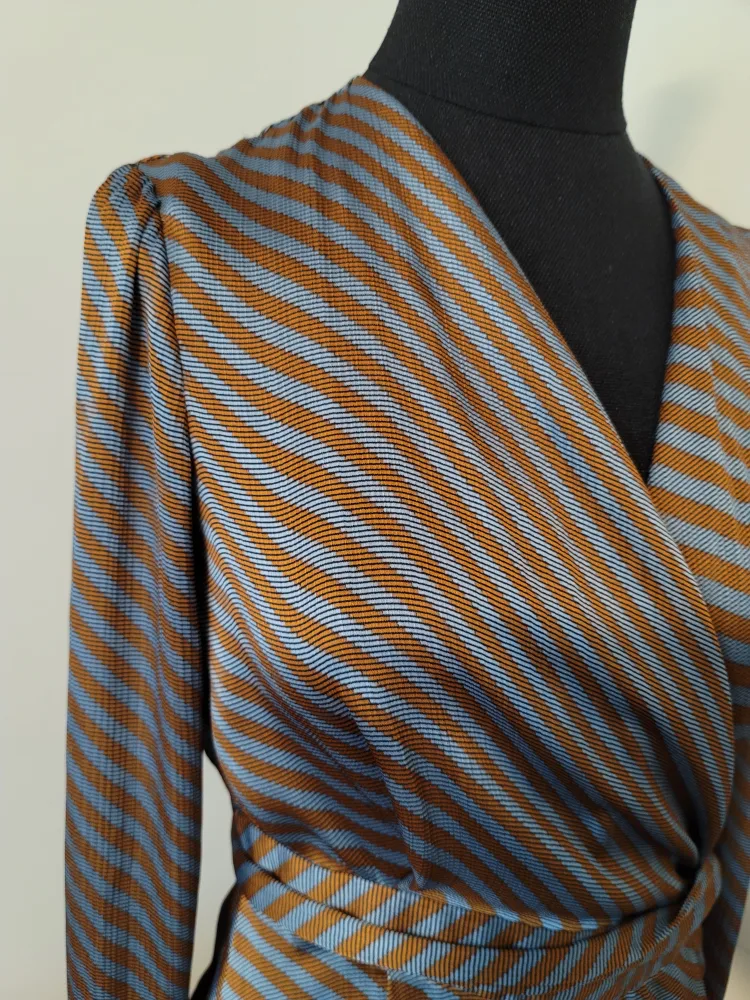 L.K.Bennett London Blue and Brown Striped Wrap Dress Size 6 image indicator(3)