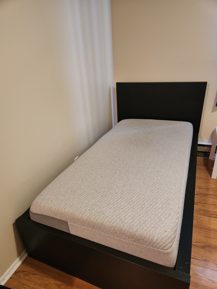 Ikea single bed frame with Casper mattress