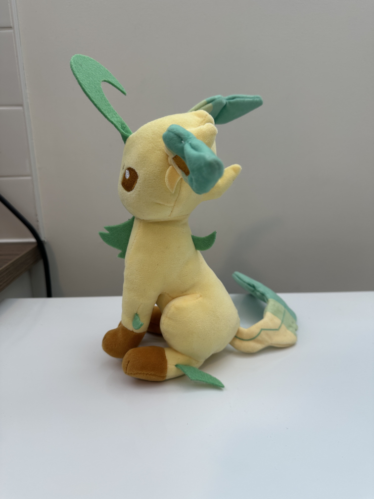 Leafeon Pokémon Plush Toy - photo 4