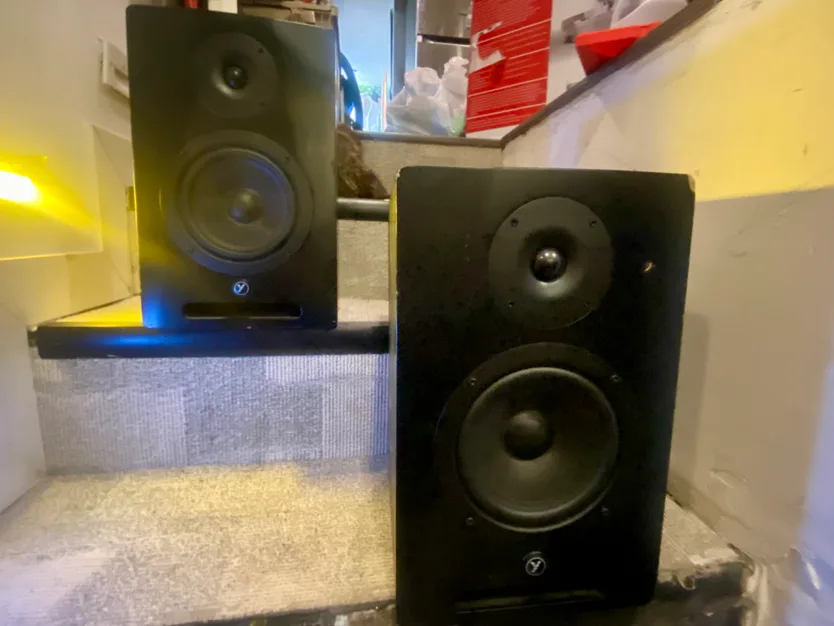 Yorkville YSM6 Powered Studio Monitors thumbnail