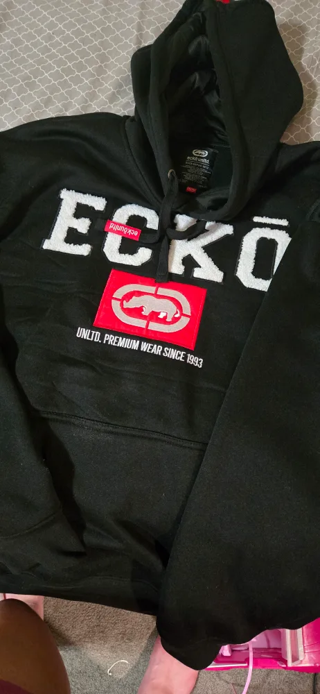 Eckō Unltd. Black Hoodie - Size XL/TG
