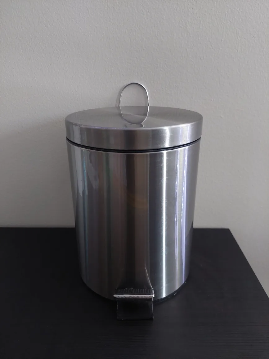 Garbage Bin thumbnail