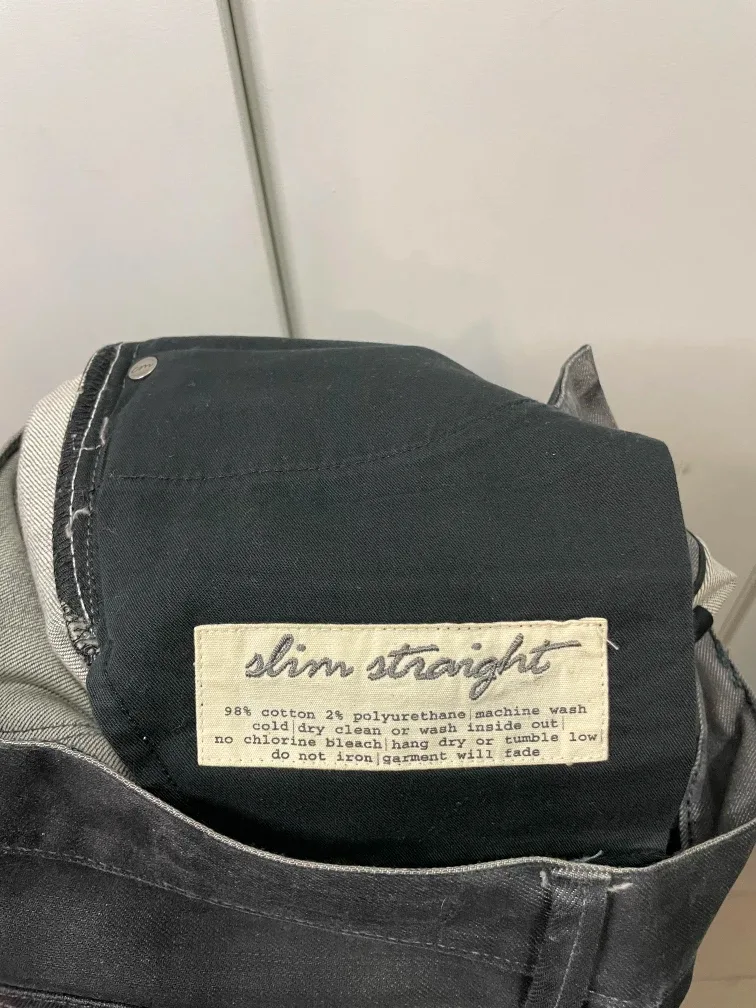 Club Monaco Straight Slim Black Jeans image indicator(5)