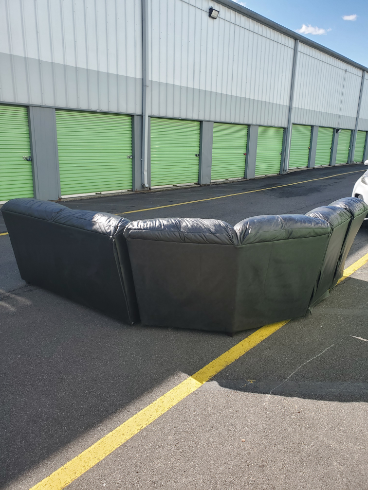Black Leather Sectional Sofa - photo 4