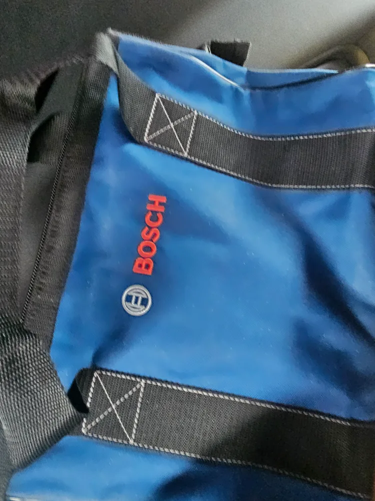 Bosch 18V Cordless Drill and Impact Driver Set image indicator(4)