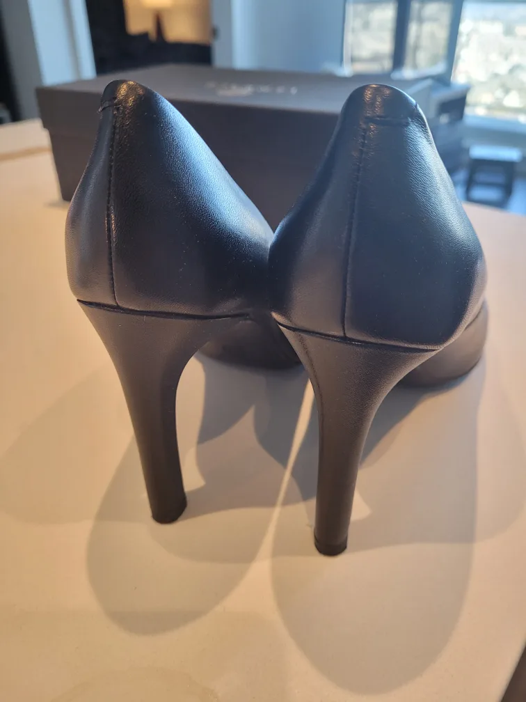 GEOX Women's Black Leather Pumps S8 image indicator(2)