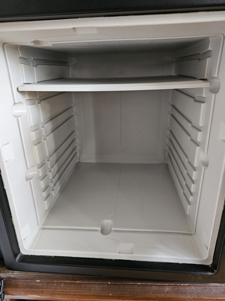 SentrySafe Fire Resistant Safe - Model BK-837625 - photo 4