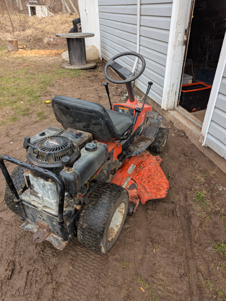 Ariens Lawn Tractor - photo 5