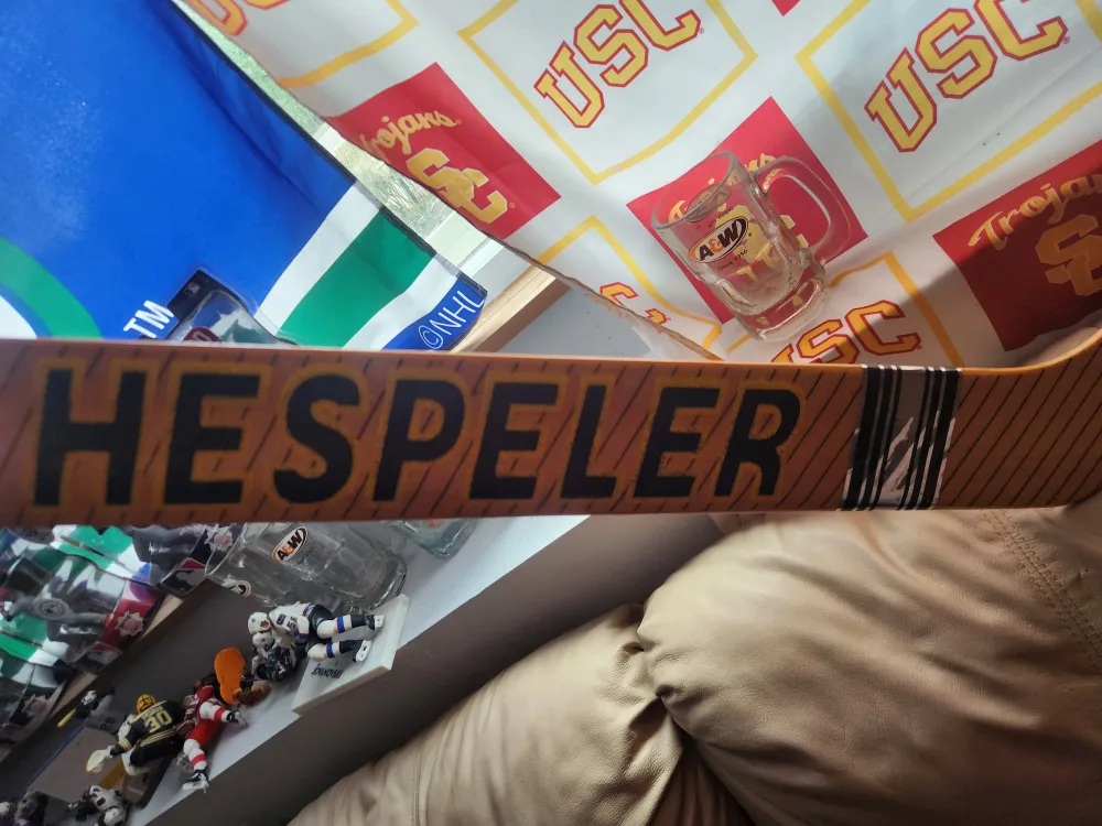 Autographed Hespelar Hockey Stick. Capt Kirk Mclean image indicator(2)