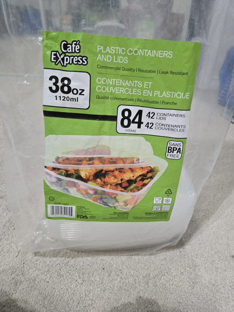 Plastic containers with lids