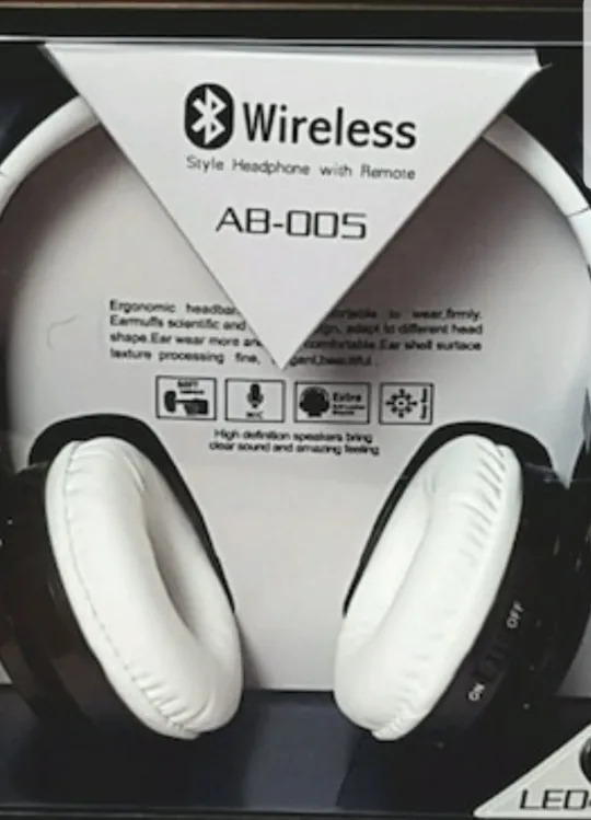 BRAND NEW STYLISH HEADSET WITH LED LIGHTS image indicator(3)