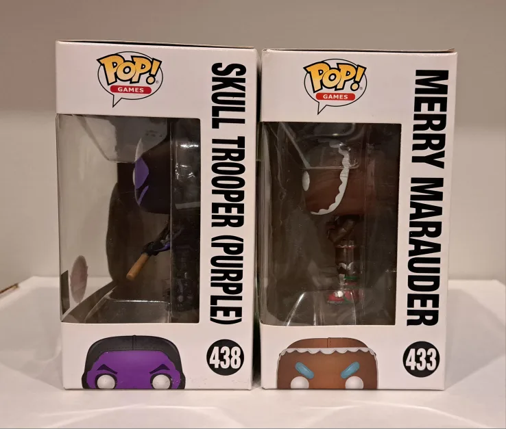 Fortnite Skull Trooper (Purple,  EB Exclusive) & Merry Marauder image indicator(2)