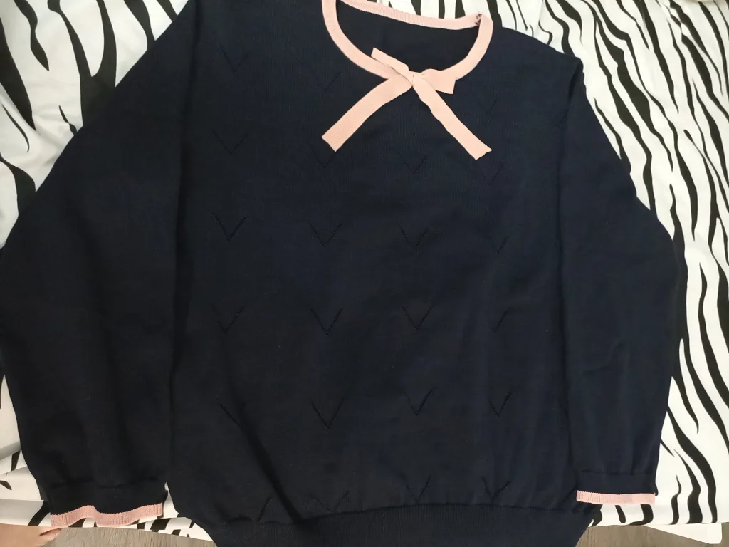 Brand New Women's Navy Blue Knit Sweater image indicator(5)