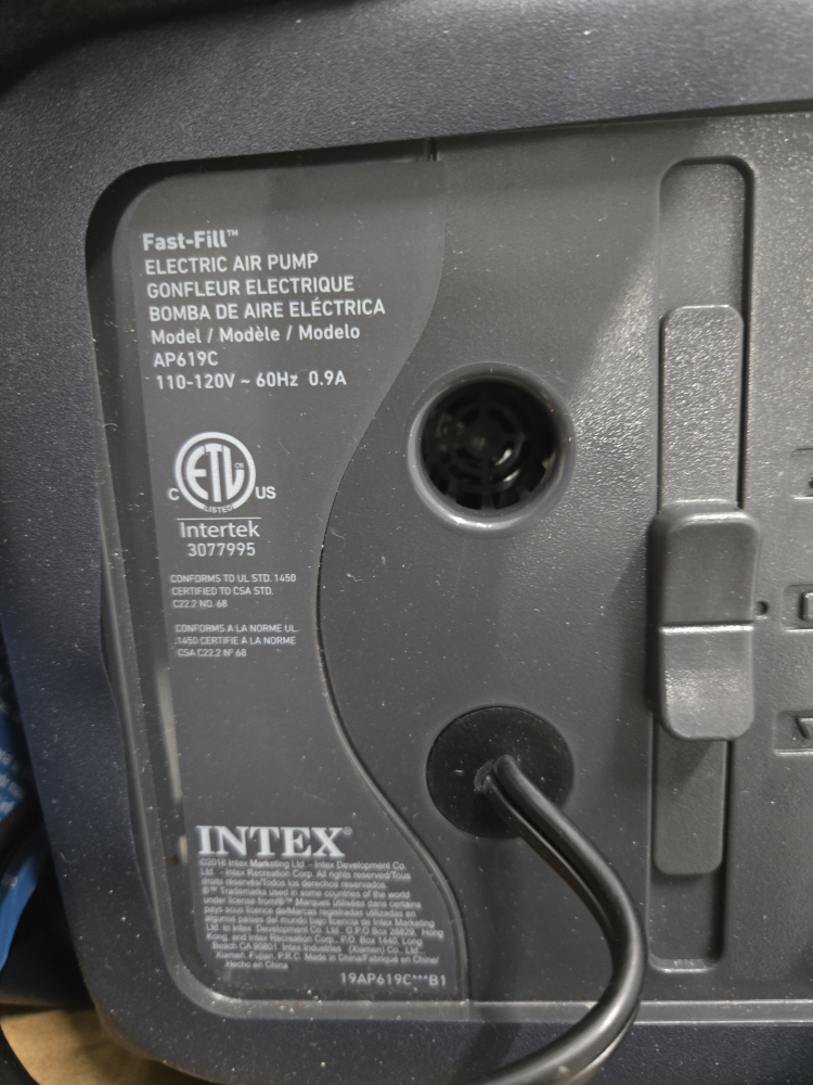 Intex Queen Airbed with Built-in Electric Pump - photo 2