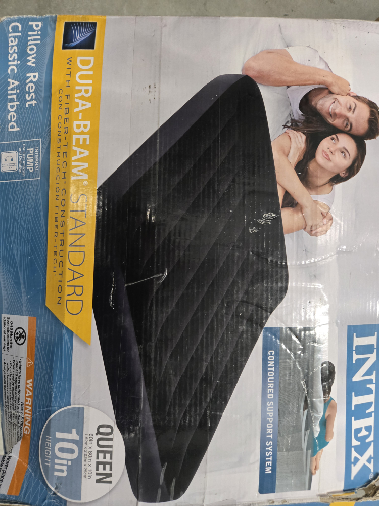 Intex Queen Airbed with Built-in Electric Pump - photo 3