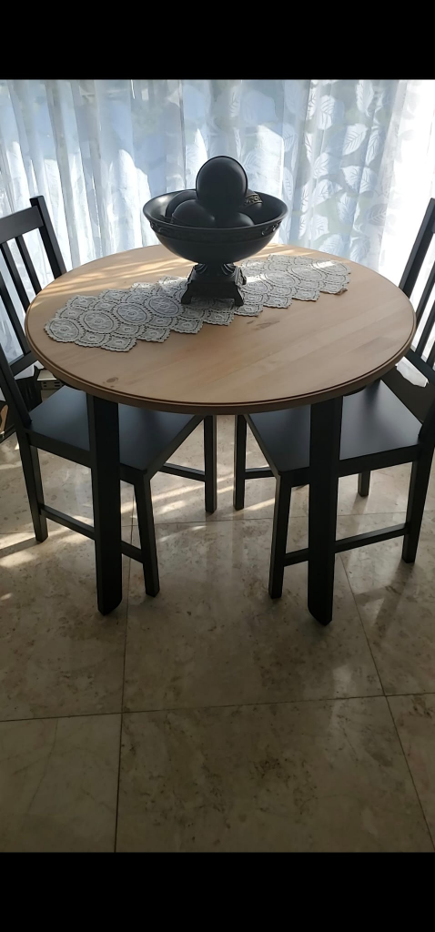 IKEA STEFAN Round Dining Table and 3 Chairs
