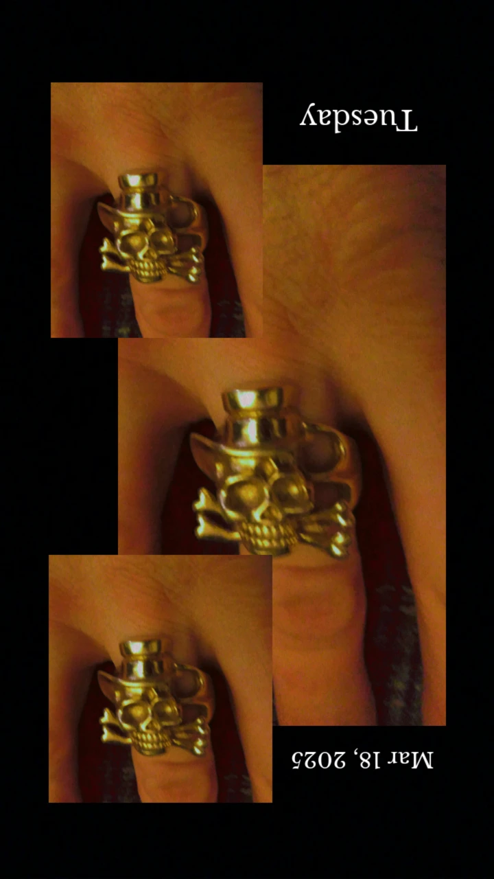 10k Gold Skull Ring with Top Hat - photo 3