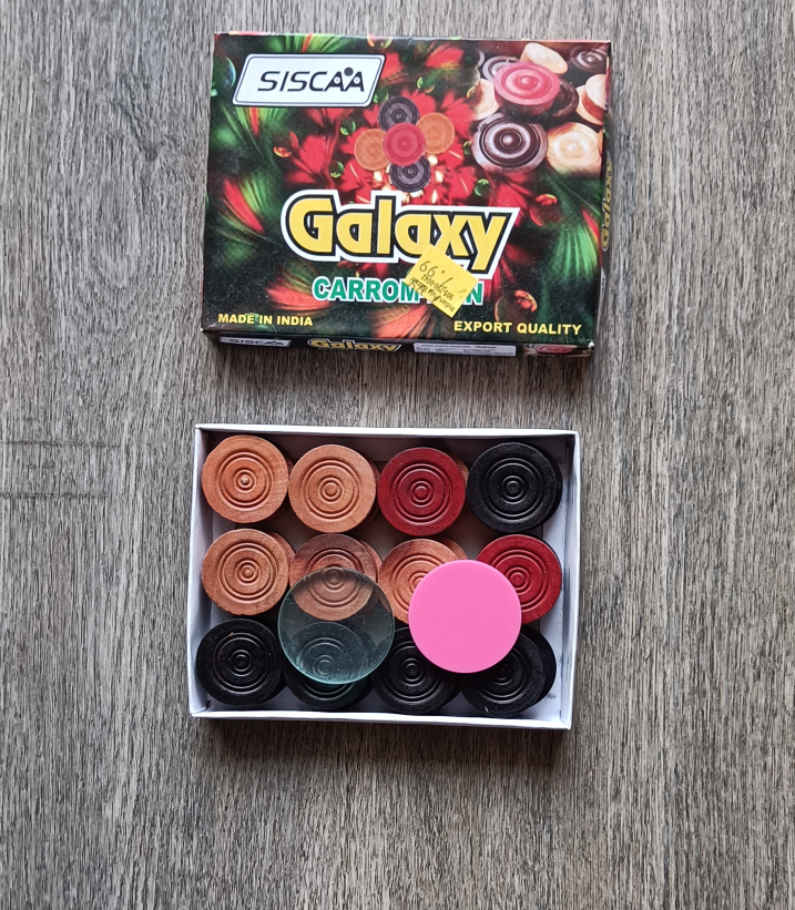 Carrom Board Game Set - photo 3