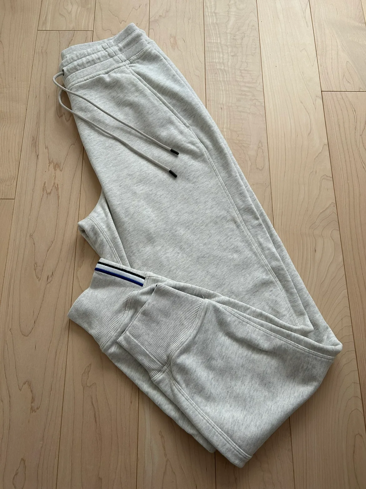 Kit and Ace Light Grey Women's Joggers image indicator(7)