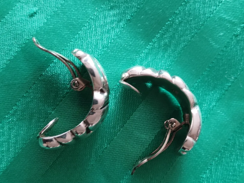 Zuni .925 Solid Silver Clip-On Vintage Earrings image indicator(4)