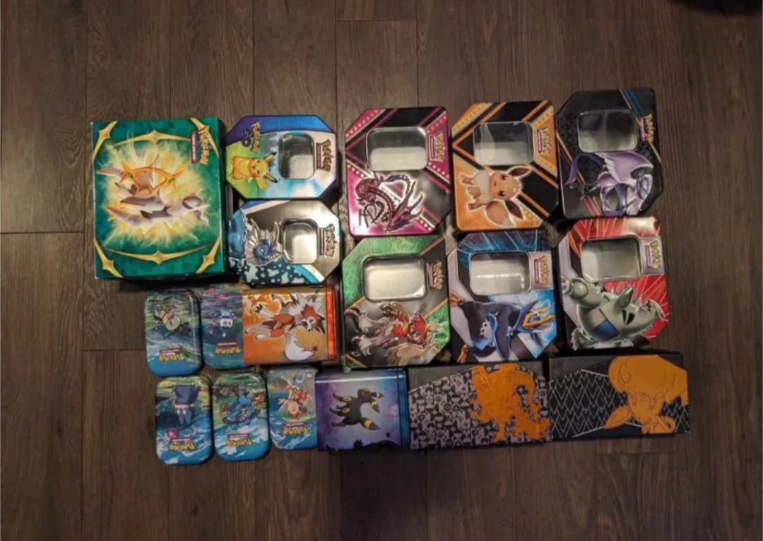 11,000+ BULK Pokemon Cards, and tins image indicator(3)