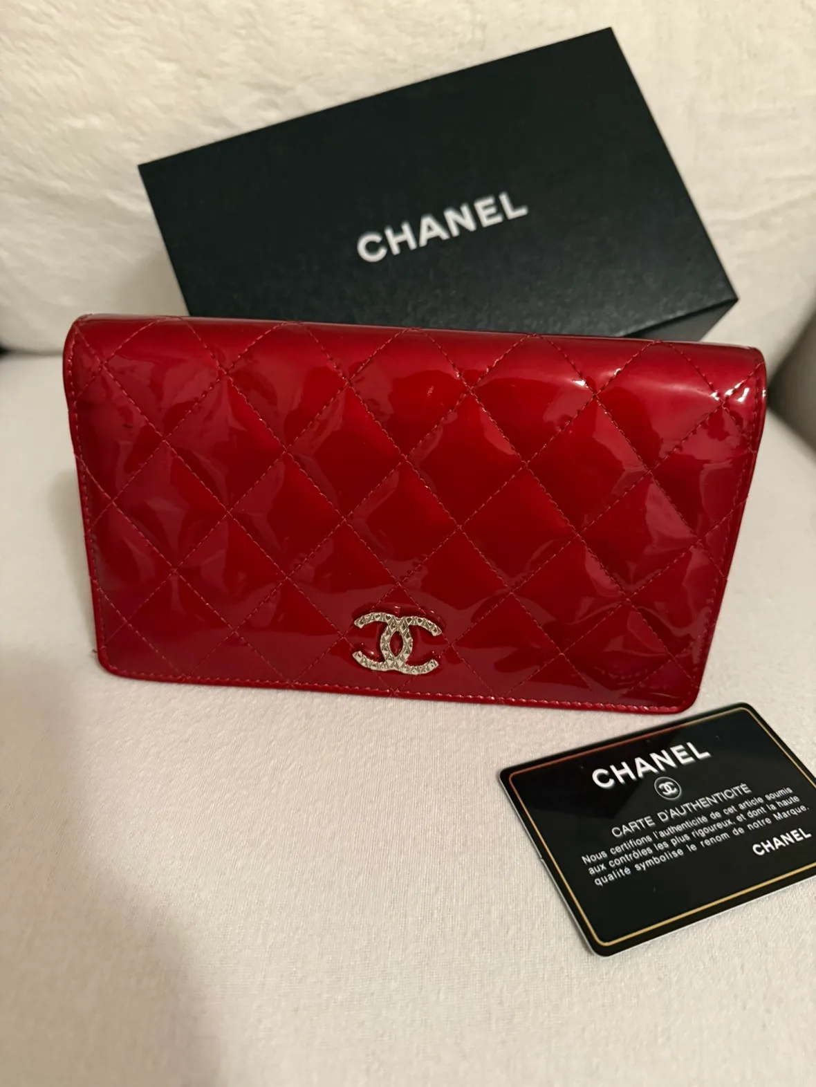 Authentic Chanel L-yen wallet image indicator(6)