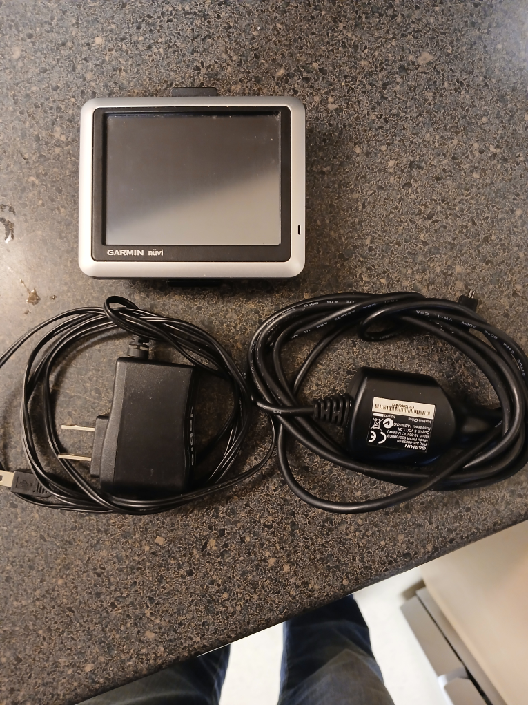 Garmin nüvi GPS Navigator