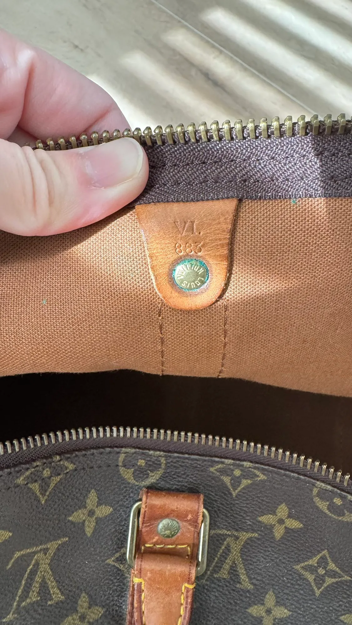 Louis Vuitton Keep All 50 travel bag image indicator(4)