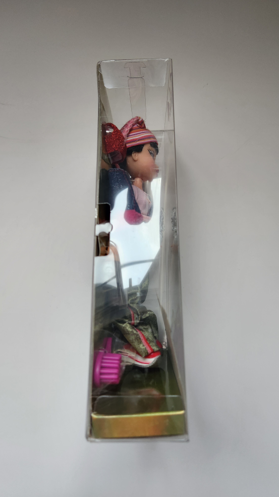Bratz 20th Anniversary Jade Doll - New in Box - photo 3