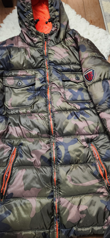 Urban Vintage Men's Camo Puffer Jacket - Size M/M