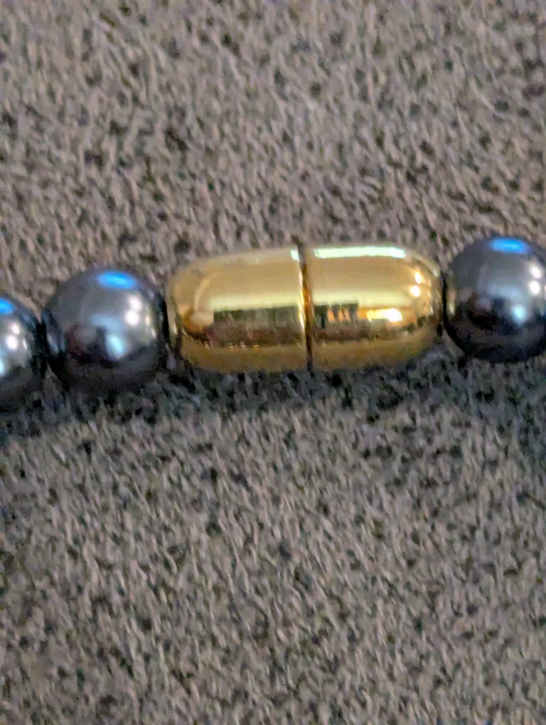 Avon KJL Panther Head Pearl Necklace image indicator(4)