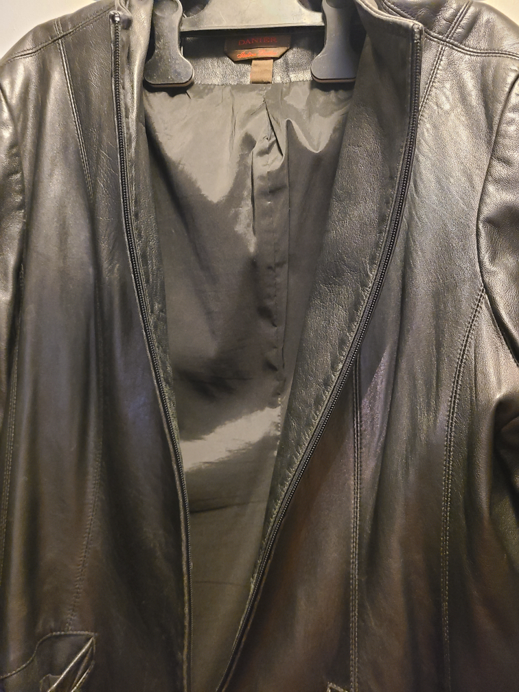 Danier Leather Jacket - Size XXL - photo 2