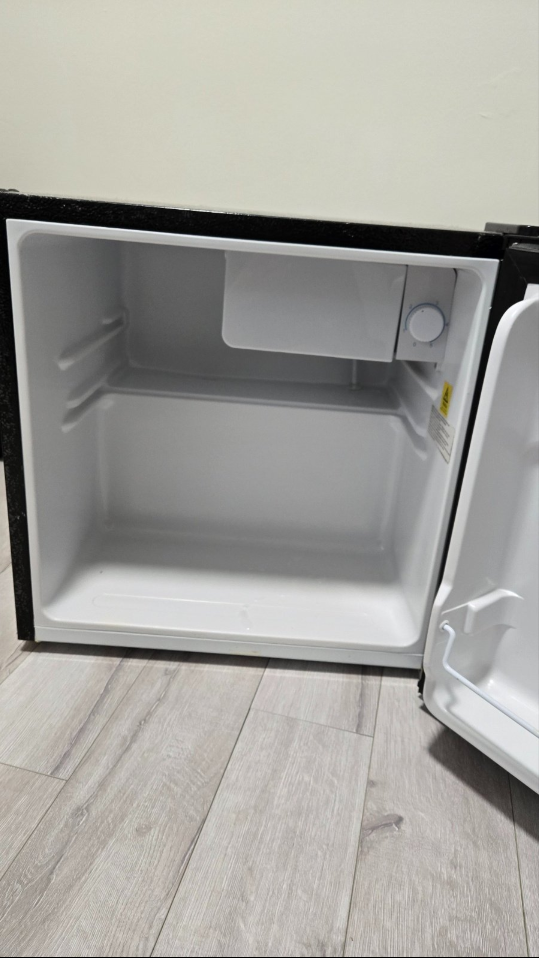 Mini Fridge - Black - photo 2