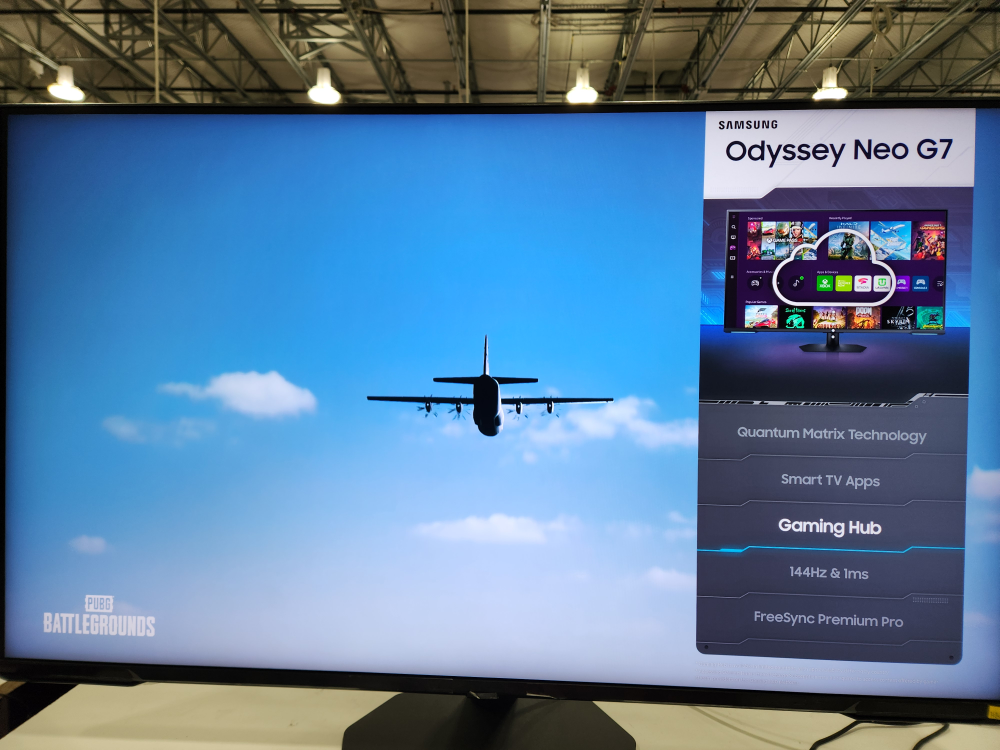 Samsung Odyssey Neo G7 Gaming Monitor - photo 3