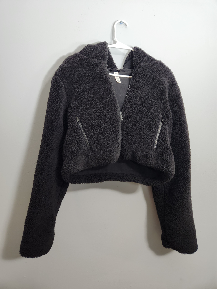 Alo Yoga Black Cropped LA Sherpa Jacket - photo 5