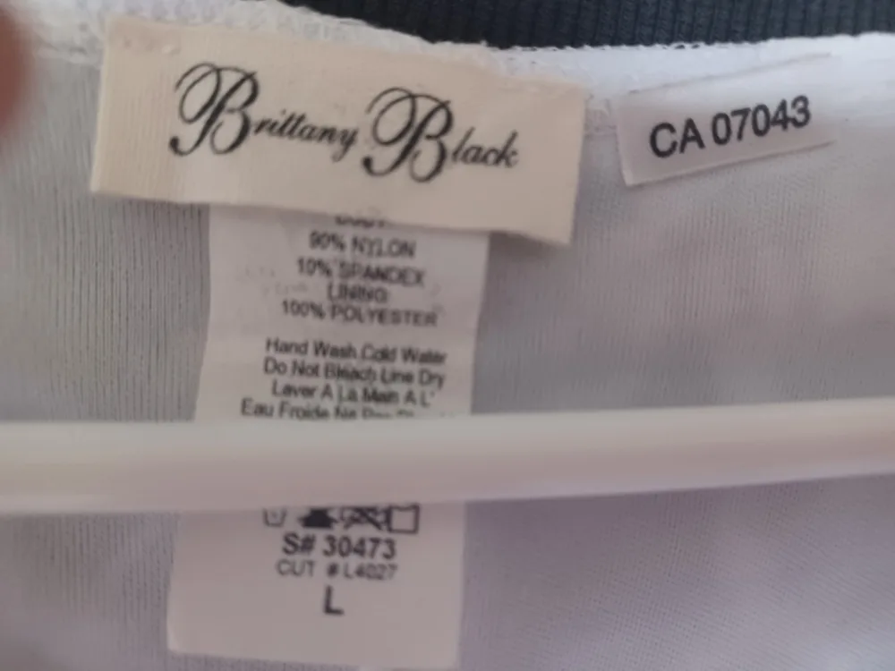 almost new Brittany Black Floral Lace Top Size L image indicator(2)