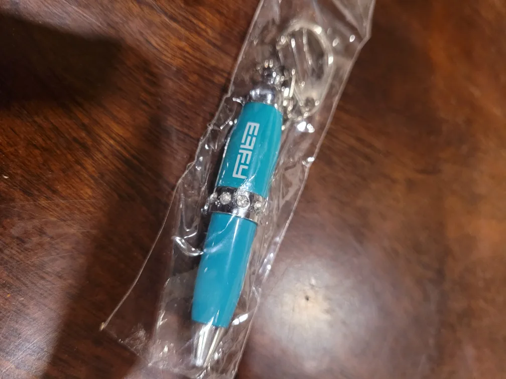 EFFY 2-Piece Keychain Set: Rhinestone Leopard and Pen image indicator(6)