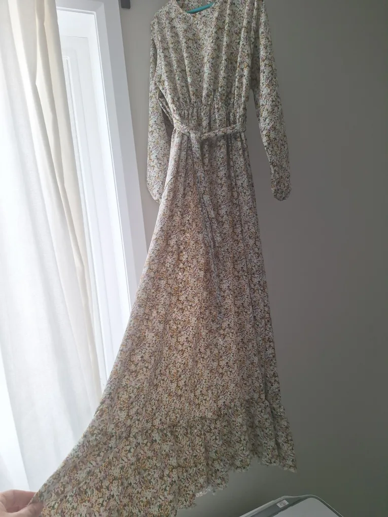 Floral Maxi Dress with Belt image indicator(4)