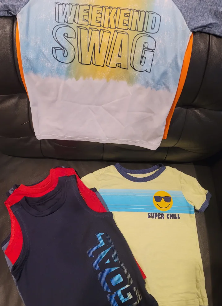 4T Boys' Bundle - T-Shirts, Sweater, Pants & More! image indicator(2)