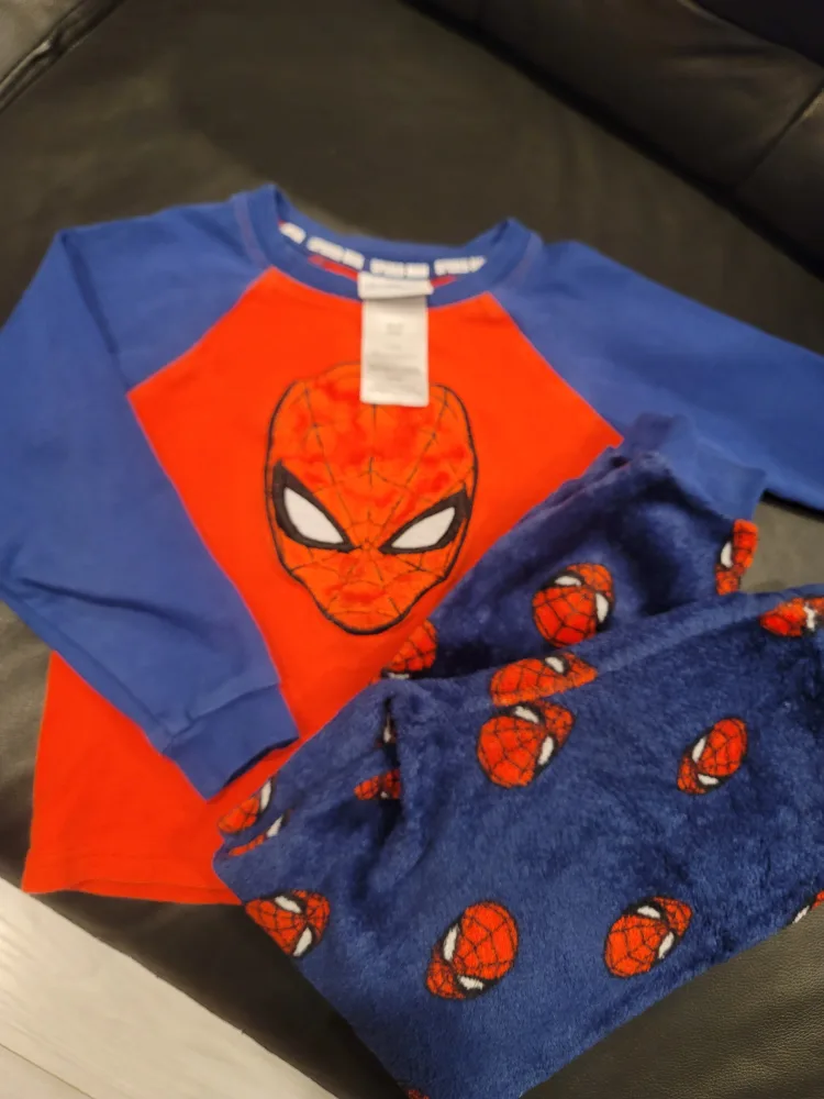 4T Boys' Bundle - T-Shirts, Sweater, Pants & More! image indicator(6)