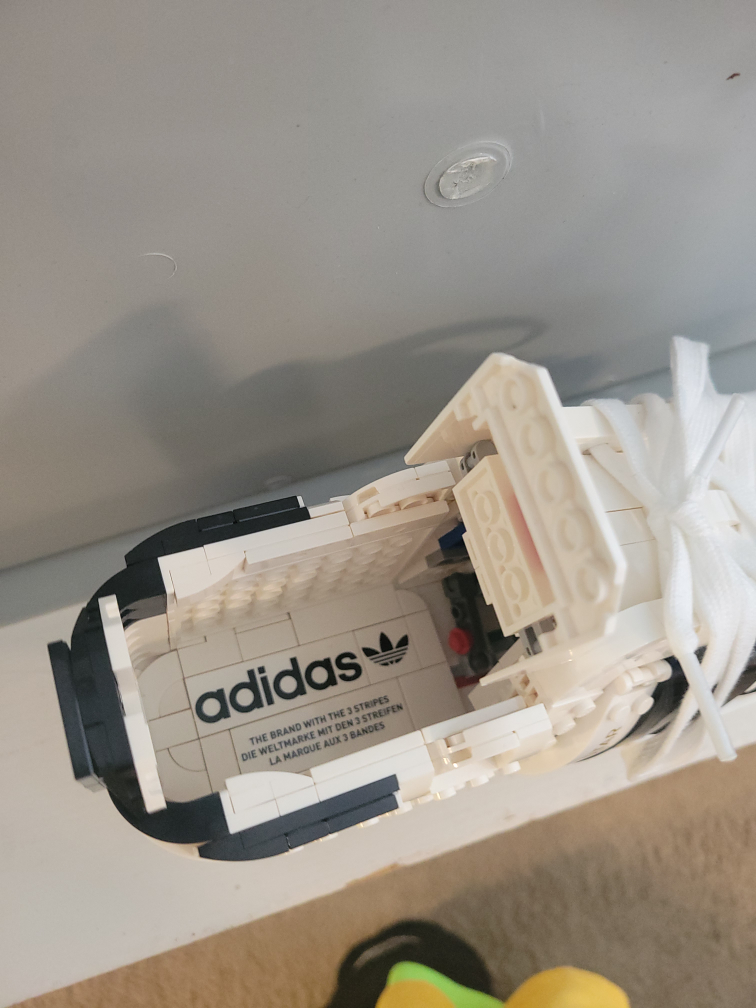 LEGO Adidas Superstar Sneaker Building Kit - photo 5