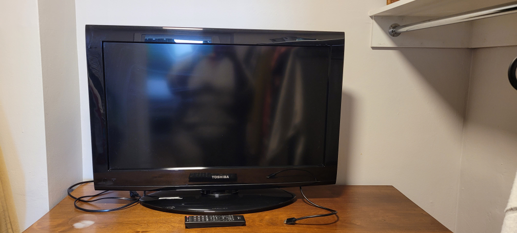 Toshiba LCD TV with remote